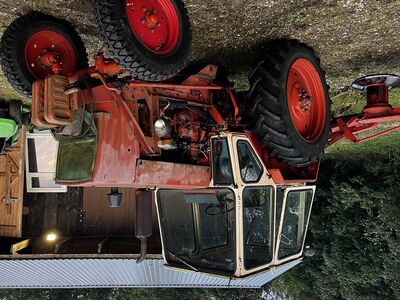 Traktor JUMZ