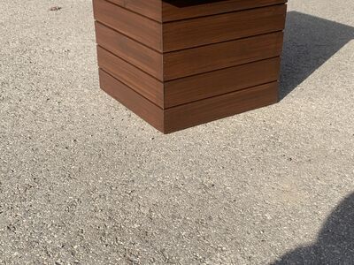 Lillekastide komplekt  terrassile või aeda