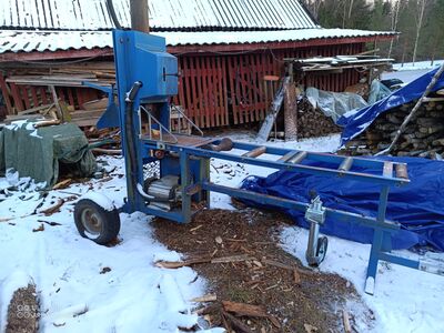 Giljotiin/halumasin koos transportöörlindiga