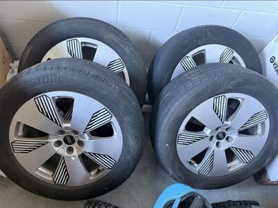 Audi originaal valuveljed 19"
