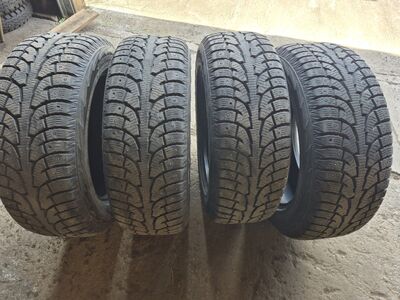 Naasrehvid 235/60R18