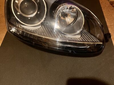 VW Golf Xenon