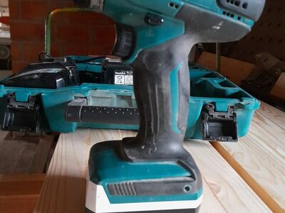 Makita akutrell