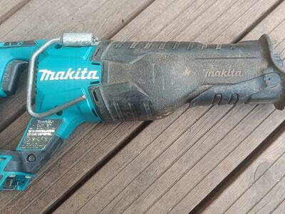 Makita DJR 187 tiigersaag