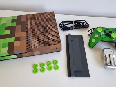 Консоль Xbox One S 1 ТБ Minecraft Limited Edition