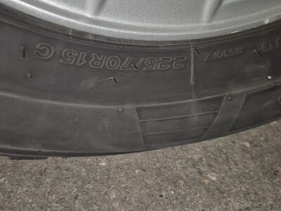 225/70R15c