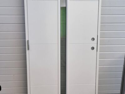 Välisuks, soojustatud