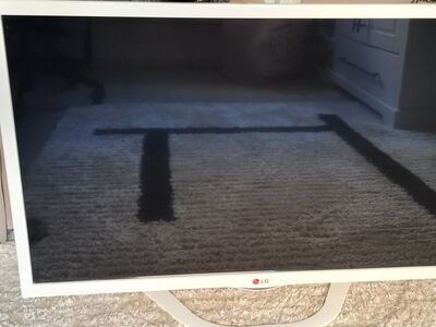 Valge LG televiisor 32" (80cm)