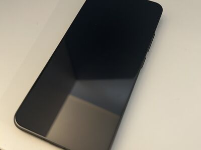 TELEFON XIAOMI 15 12+512GB (PÕHIMÕTTELISELT UUS)