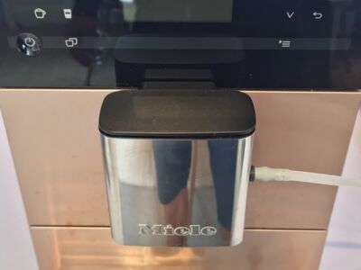 Kvaliteetne vähekasutatud kohvimasin Miele