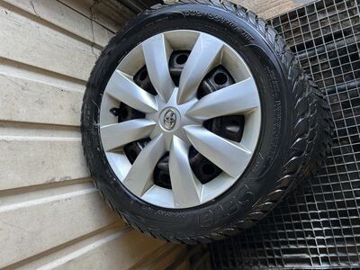 Uued naastrehvid 205/55/16 + toyota veljed