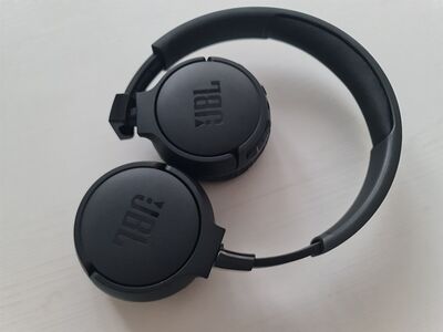 Bluetooth  kõrvaklapid  JBL 770 NC
