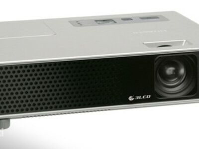 Hitachi CPX-3 projektor, 1080p