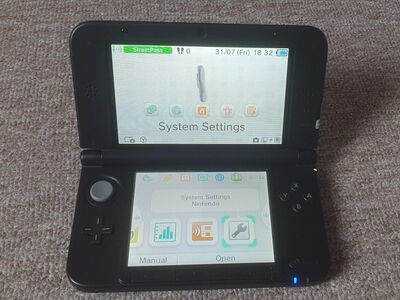 Nintendo 3DS XL
