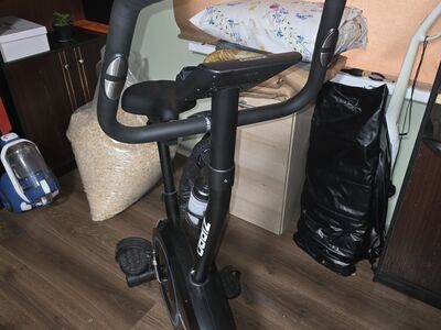 Müüja zipro velotrenažöör