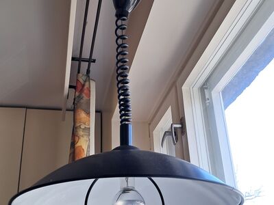 Reguleeritava kõrgusega laelamp