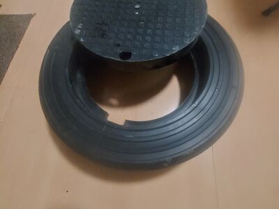 Plastikust kaevukaas + raam