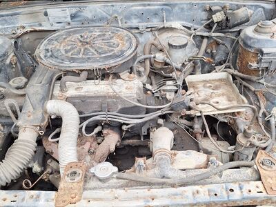 Mazda 323 GLX 1,5 bensiin 1986 tagavaraosadeks