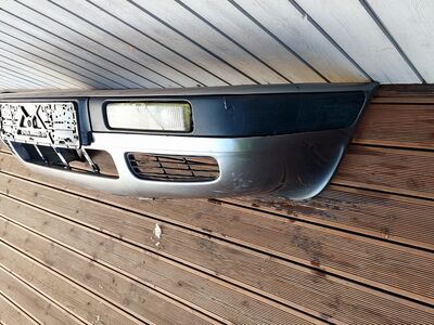 Audi 80 esistange.