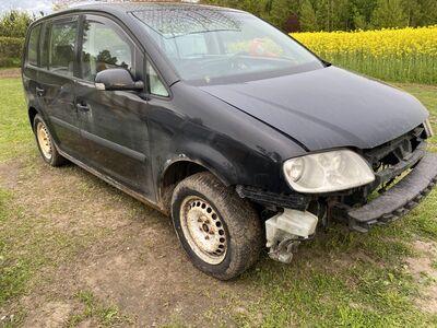 VW Touran 1.9 74kw tdi varuosad