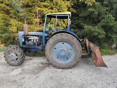 Traktor T40 AM