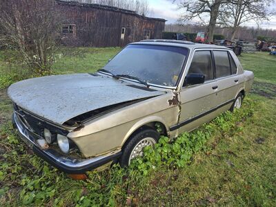 BMW E28 520i 1983