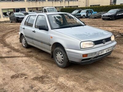 Volkswagen Golf 3 1.8