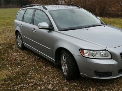 VOLVO V50 2010a