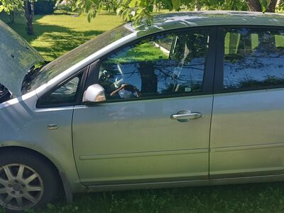 Müüa ford focus c max 1,8  2005a