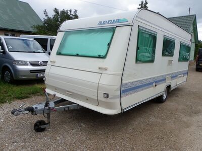 Haagissuvila Adria Unica 502