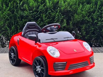 Suurepärase disainiga laste sportauto
