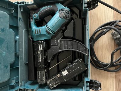 Makita kruvipüss juhtmega