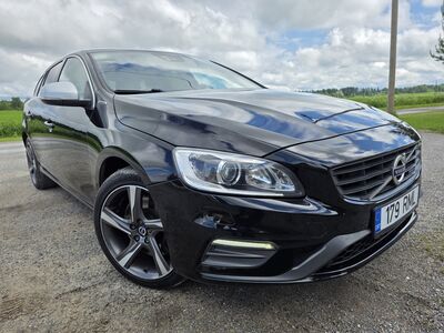 Volvo V60 2.4 162kW Twin Engine R-Design Facelift
