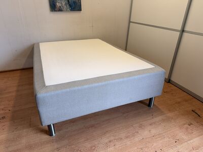 140*200cm kušett