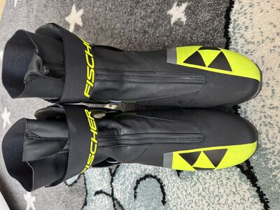 Лыжные ботинки Fischer Speedmax