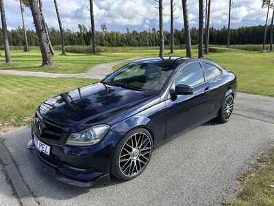 W204 kupee