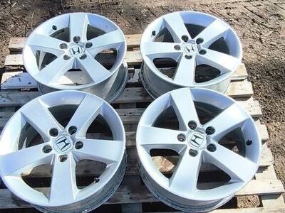 Honda orig valuveljed 16" 5x114,3