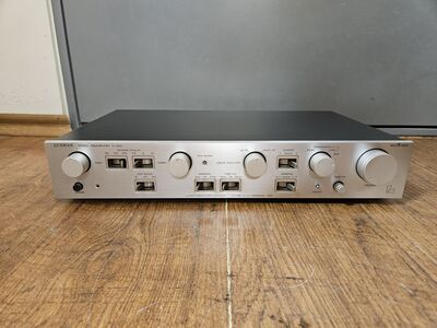 Luxman C-120A Stereo eelvõimendi Duo-Beta
