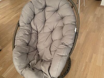 Papasan-tool paksu pehme padjaga – Väga heas korra