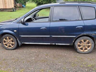 Kia Carens 2004