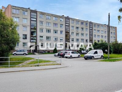 Pikaajalisele üürile anda 2-toaline korter jõe ja kesklinna vahetus läheduses kus kogu linna elu