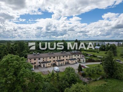 Omanäoline kodu koos sauna, kamina ja privaatse terrassiga!