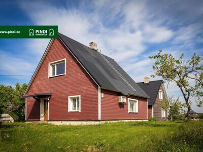 väike kodu künka otsas