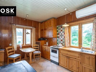 Rahulikus piirkonnas elamu ja kõrvalhoone