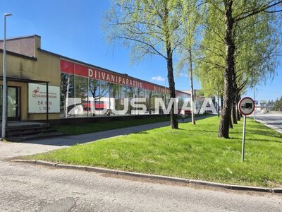 Silmapaistev äripind elava liiklusega Riia tänaval!