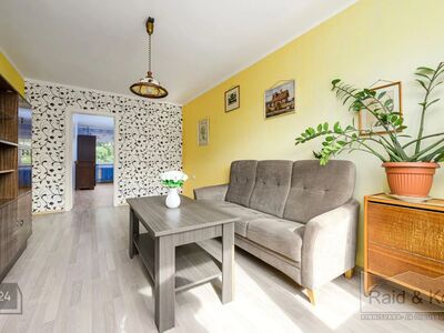 Esimene makse üürilepingu sõlmimisel on:

* tagatisraha 240 €, mis tagastatakse üüriperioodi 
