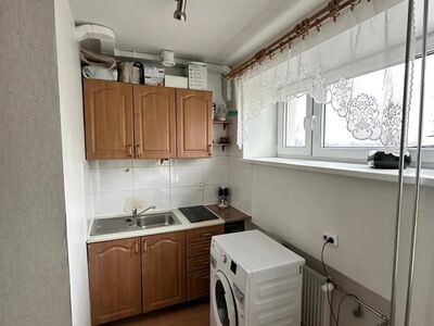 RENOVEERITUD MAJAS KENA JA KOMPAKTNE 1-TOALINE KORTER KARLOVAS