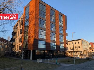 AVAR JA MULTIFUNKTSIONAALNE VITRIINAKENDEGA ÄRIPIND KALASADAMAS