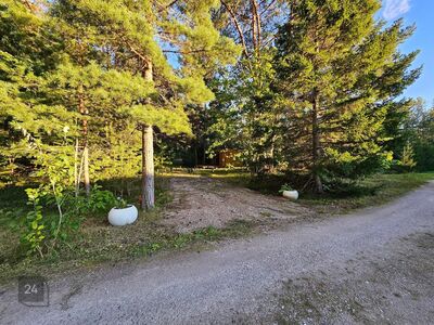 meretuulte eest varjul kinnistu Tuksis
