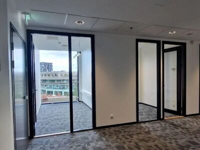 140-190 m2 büroopinnad asuvad moodsate tehnosüsteemidega varustatud Liivalaia tn 13 büroohoone 10